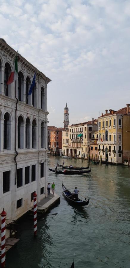 Gondola Show البندقية المظهر الخارجي الصورة